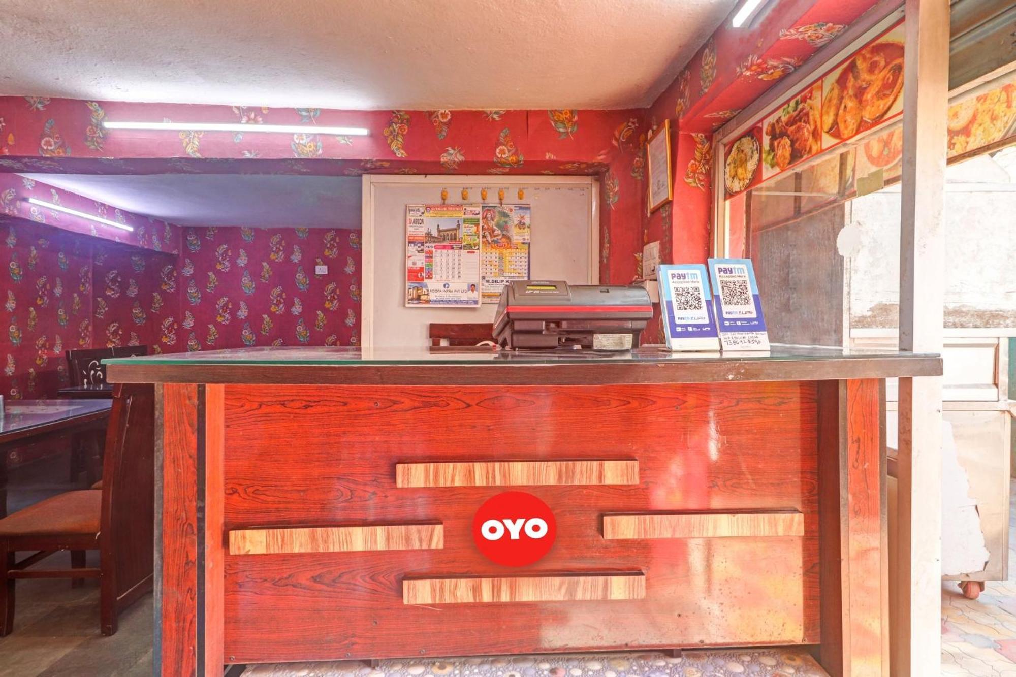 Oyo Flagship 81051 Sri Sai Manikanta Hotel Haidarábád Kültér fotó